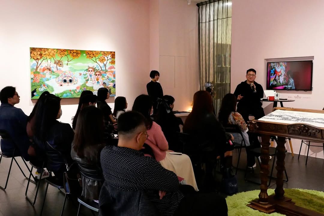 符號在天鵝死後重生：在「張嘉穎—忘憂森林」思考當代藝術重拾虛構敘事的方法