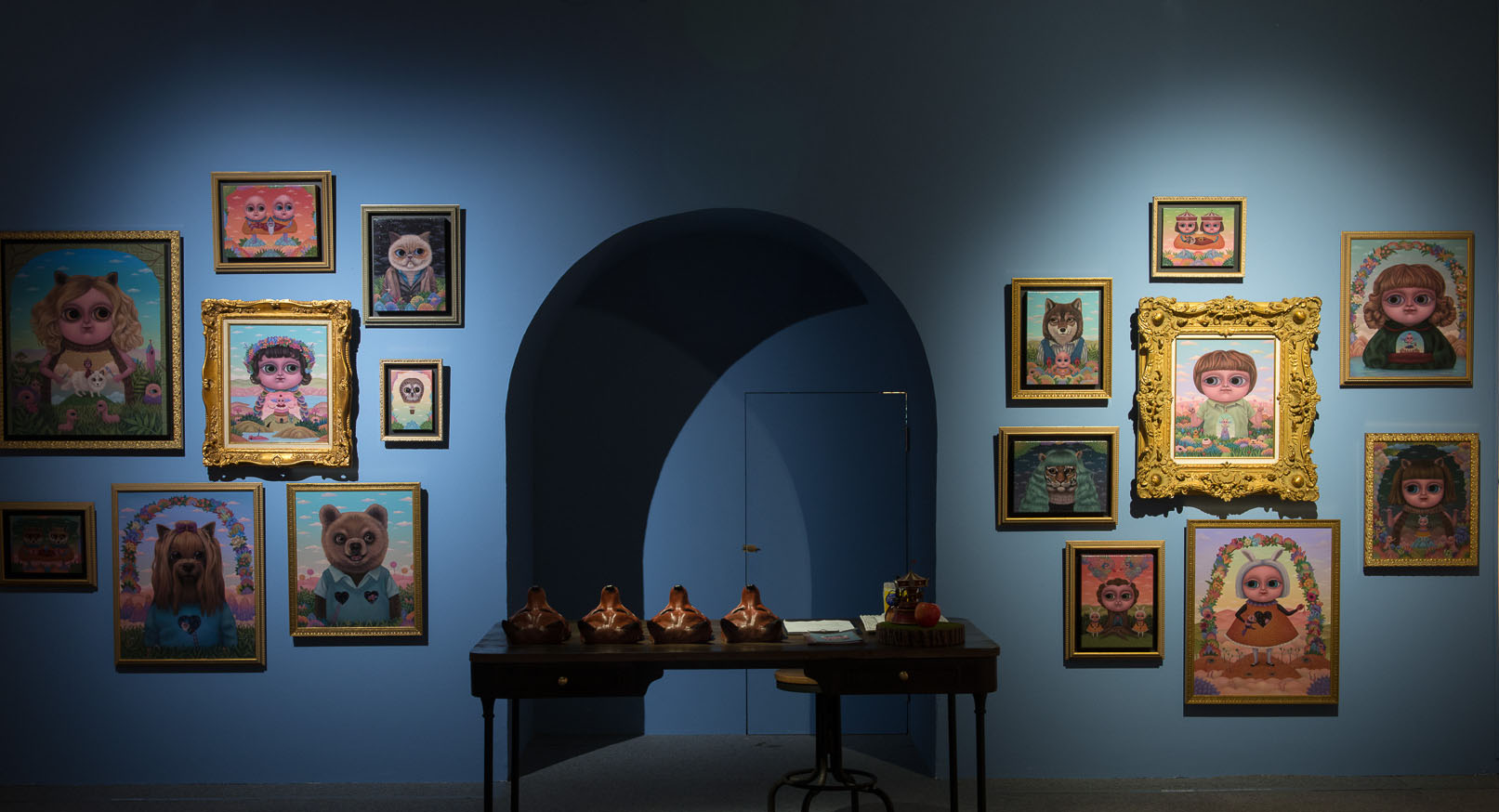 在童話的虛擬實境中所上演的荒誕劇場－張嘉穎的「童話轉生術」